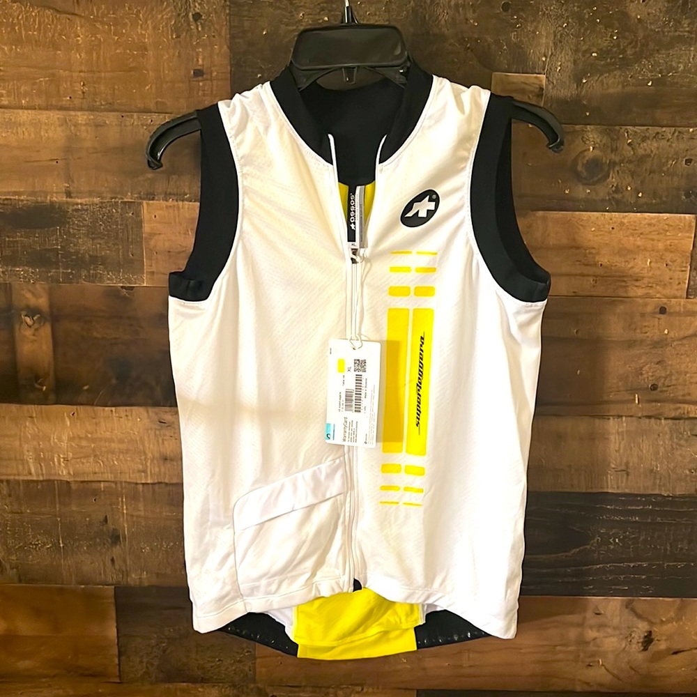 Assos sleeveless cycling jersey